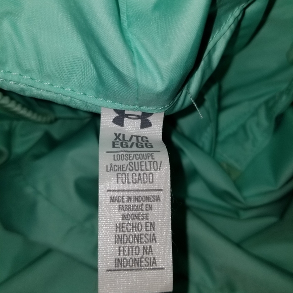 Under Armor Jacket - Picture 6 of 8